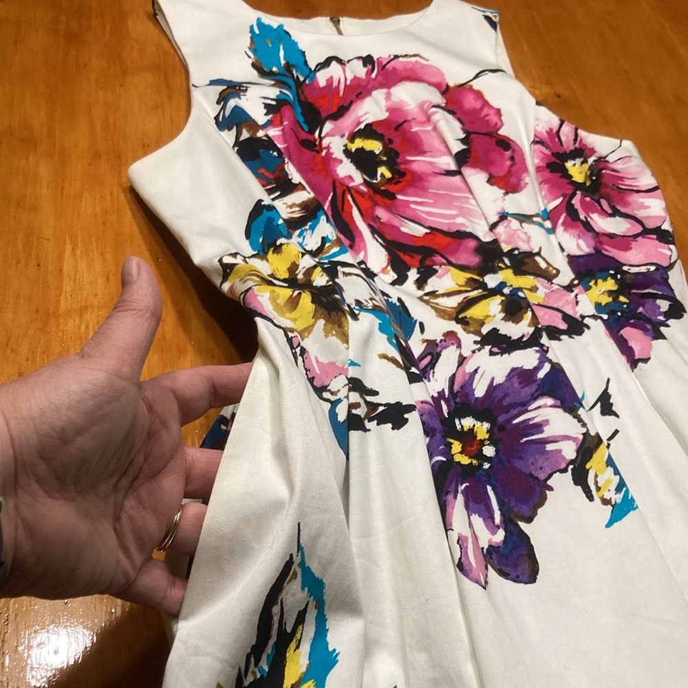 Vince Camuto Sleeveless Floral Fit & Flare Cocktail Dress - Picture 9 of 14